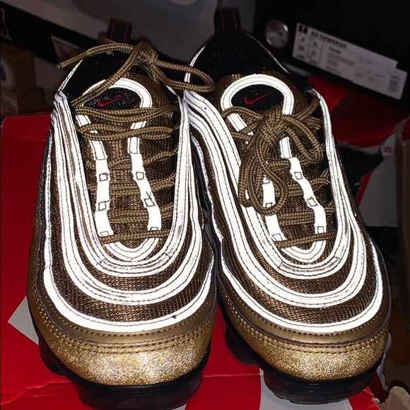 NIKE AIR VAPORMAX ‘97 (GS). FINAL PRICE. No Refund - Picture 3 of 6